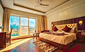 Simsa Heights Manali